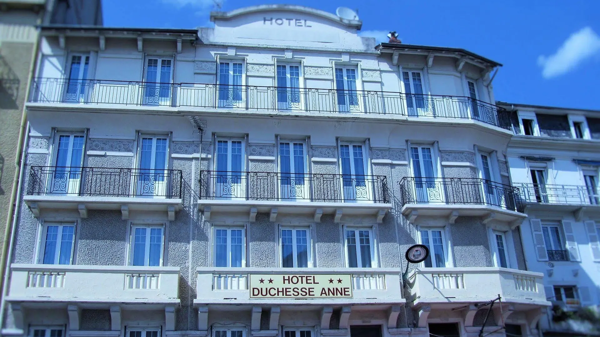 Hotel Duchesse Anne Lourdes 2*,  France